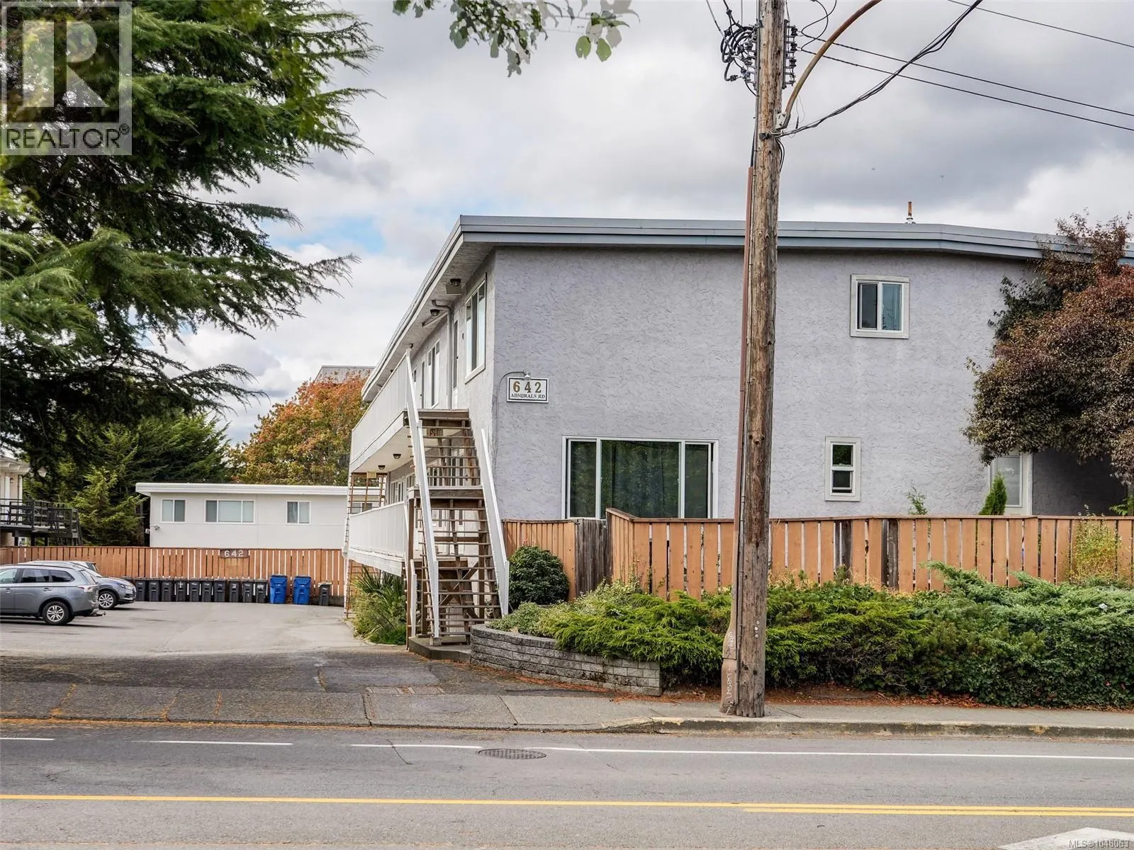 303 642 Admirals Rd