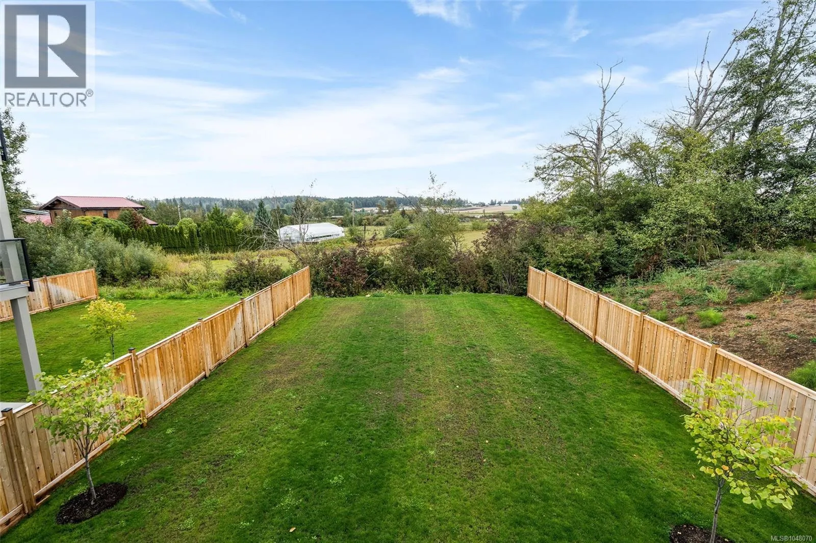 201 7043 Central Saanich Rd