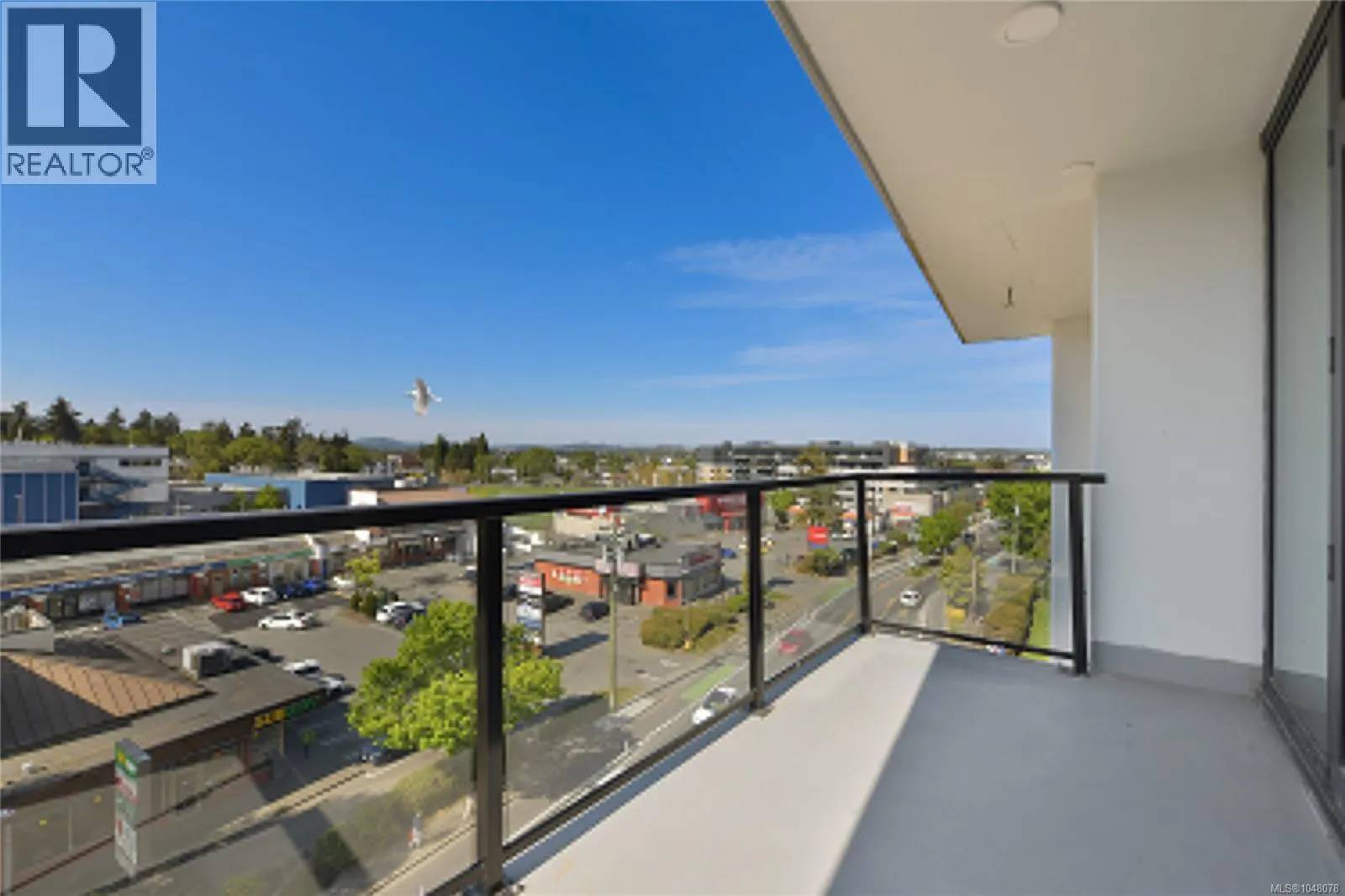 608 899 Esquimalt Rd