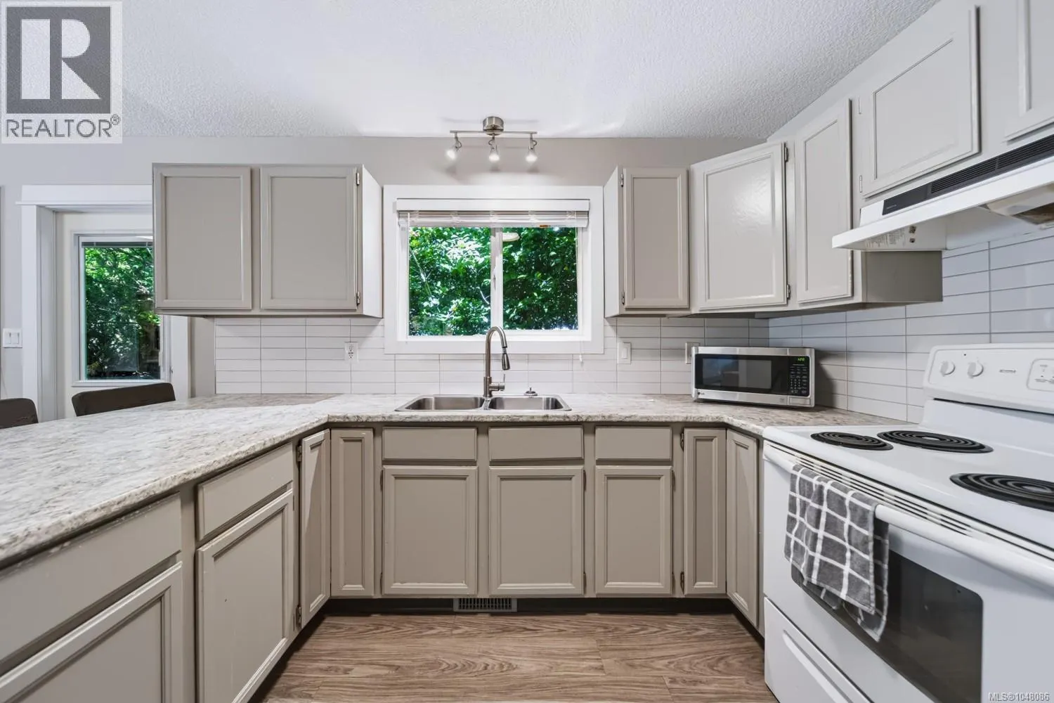 3161 Singleton Rd