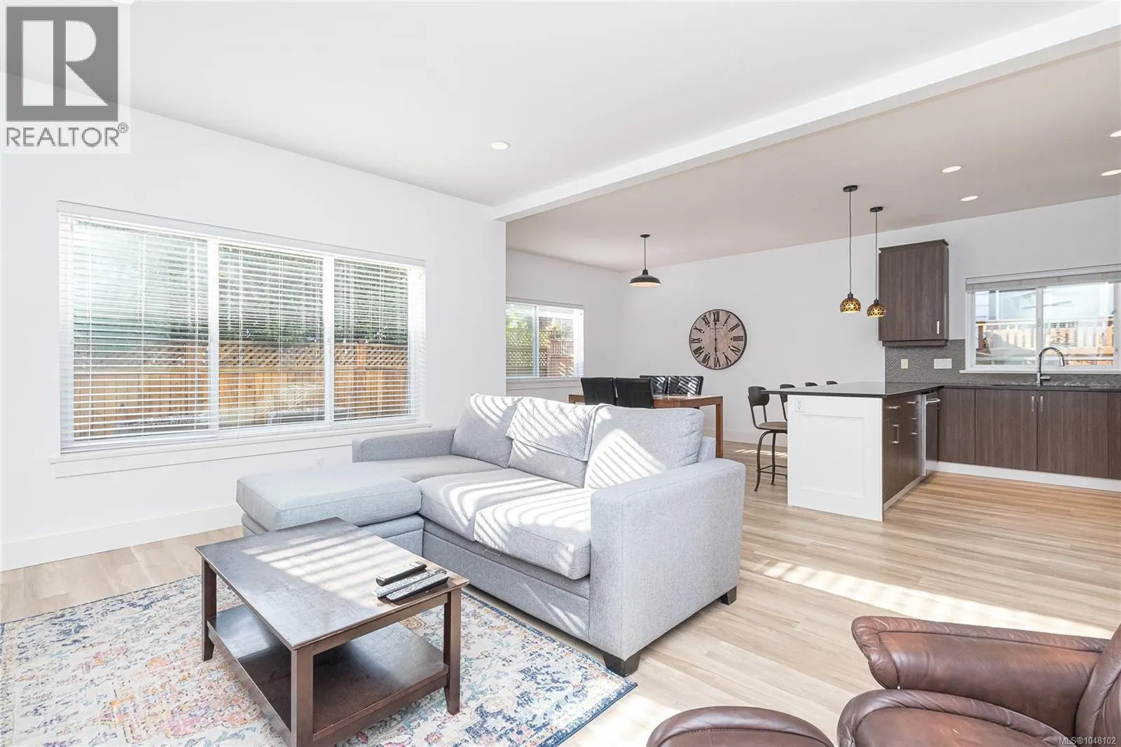 9373 East Saanich Rd