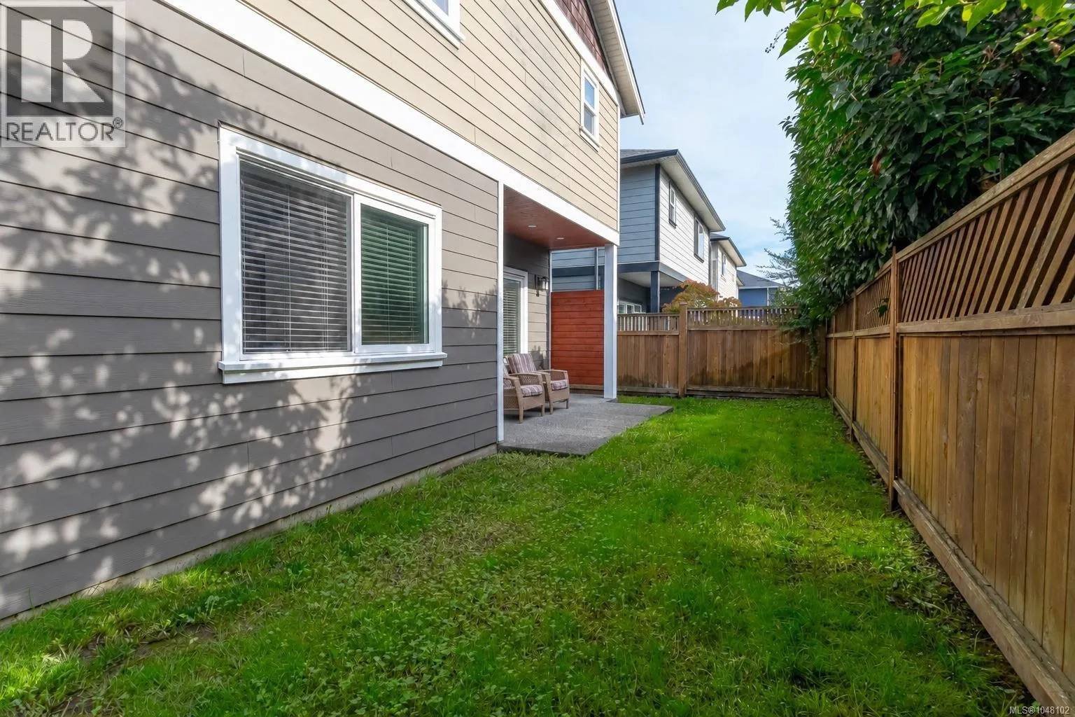 9373 East Saanich Rd