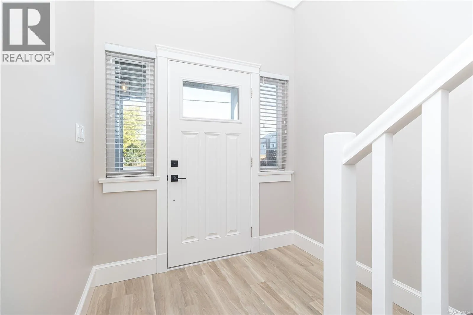 9373 East Saanich Rd