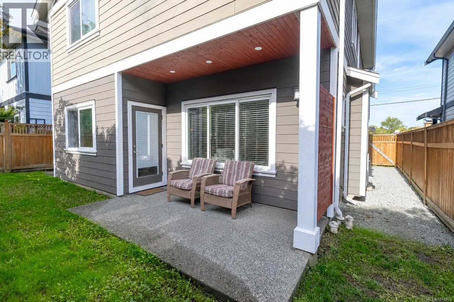 9373 East Saanich Rd
