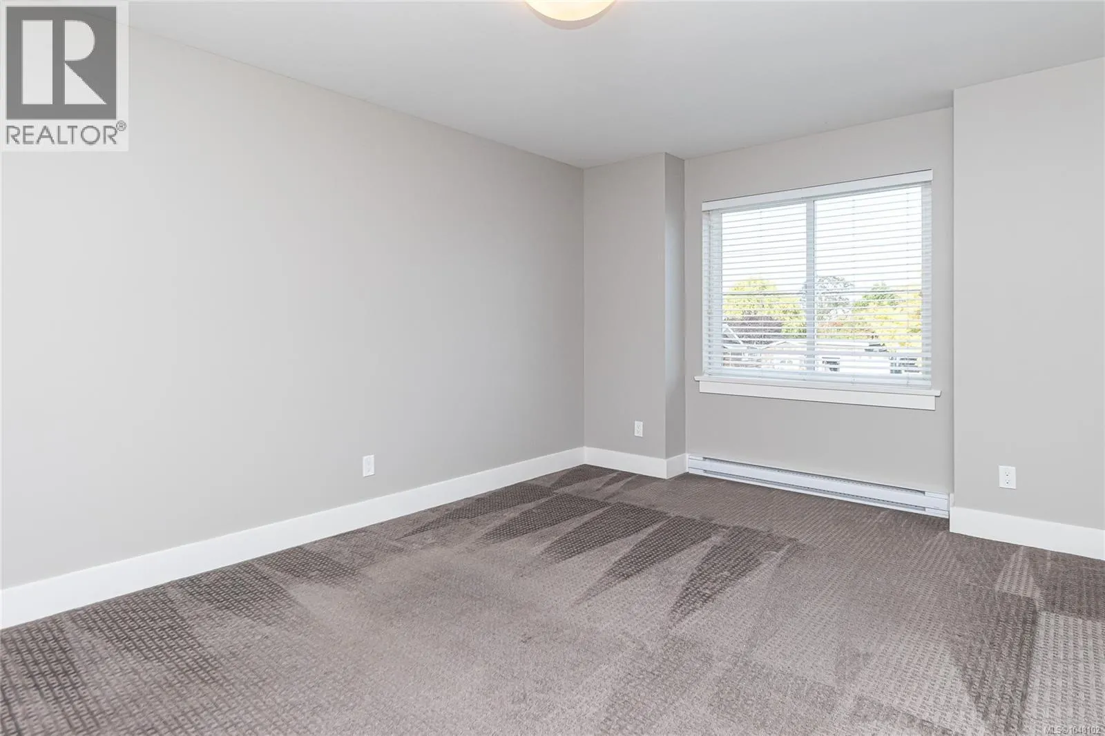 9373 East Saanich Rd