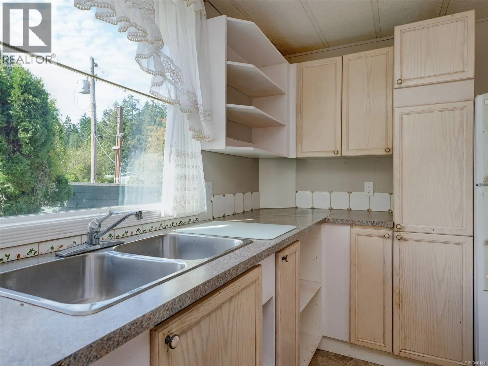 21 2357 Sooke River Rd