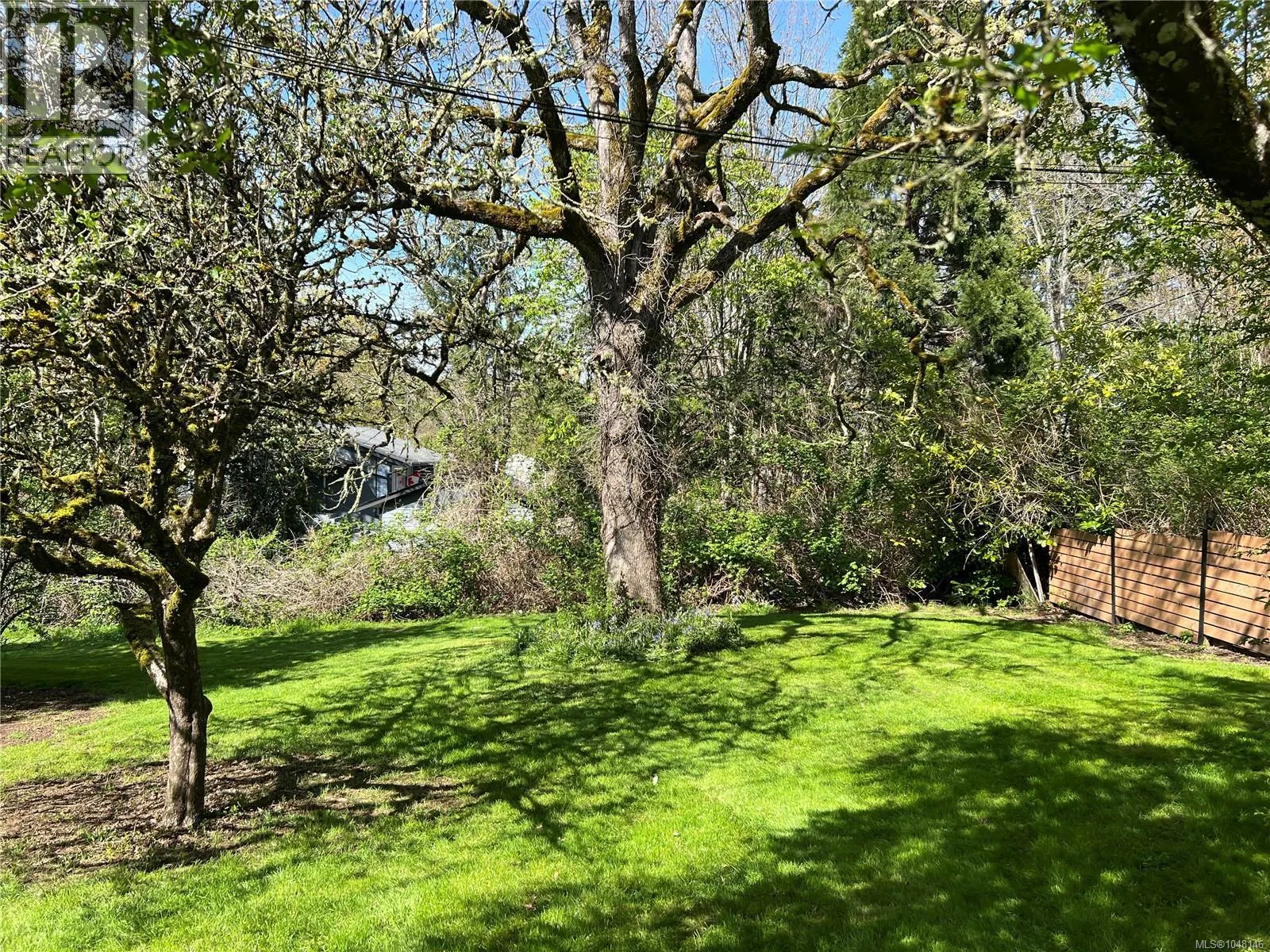 9146 West Saanich Rd