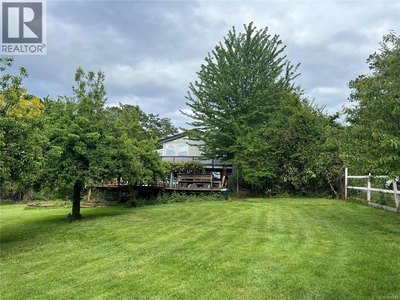 9146 West Saanich Rd