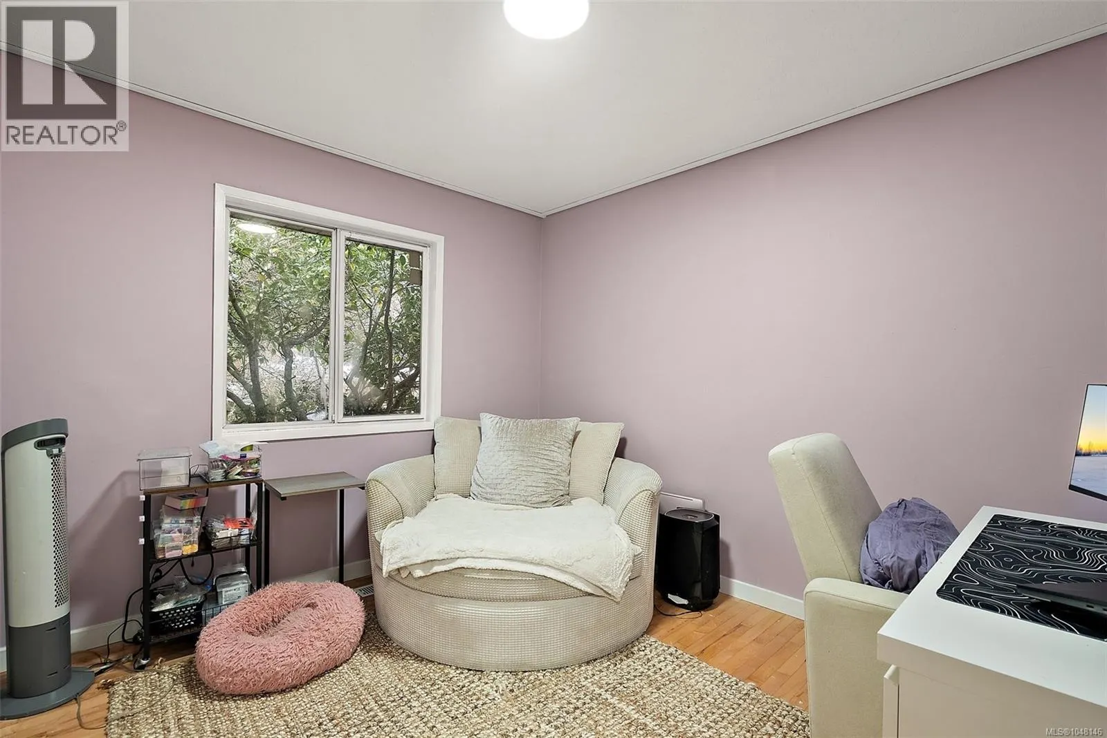 9146 West Saanich Rd