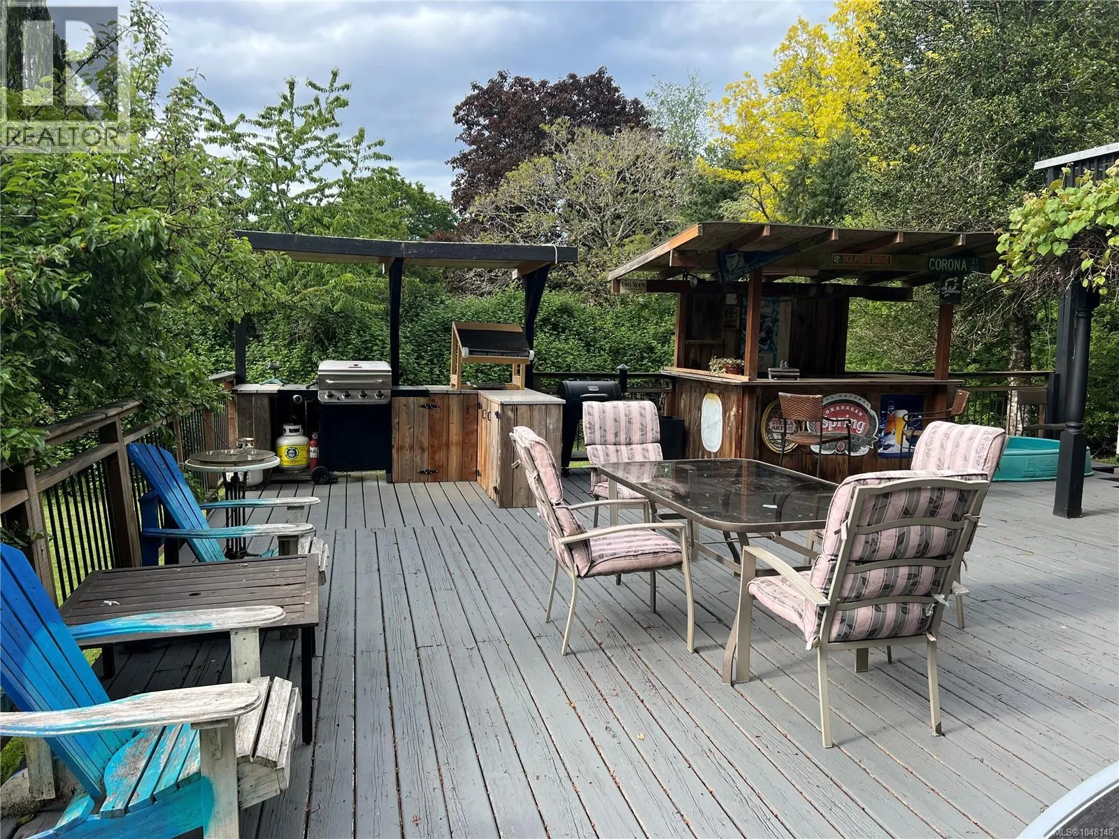 9146 West Saanich Rd