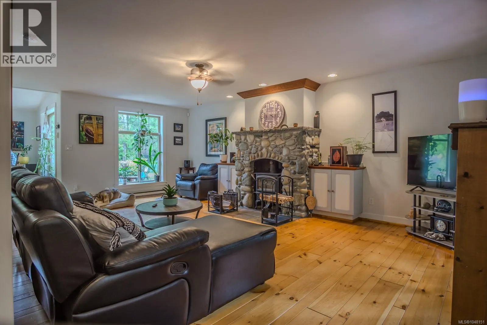 1389 Meadowood Way