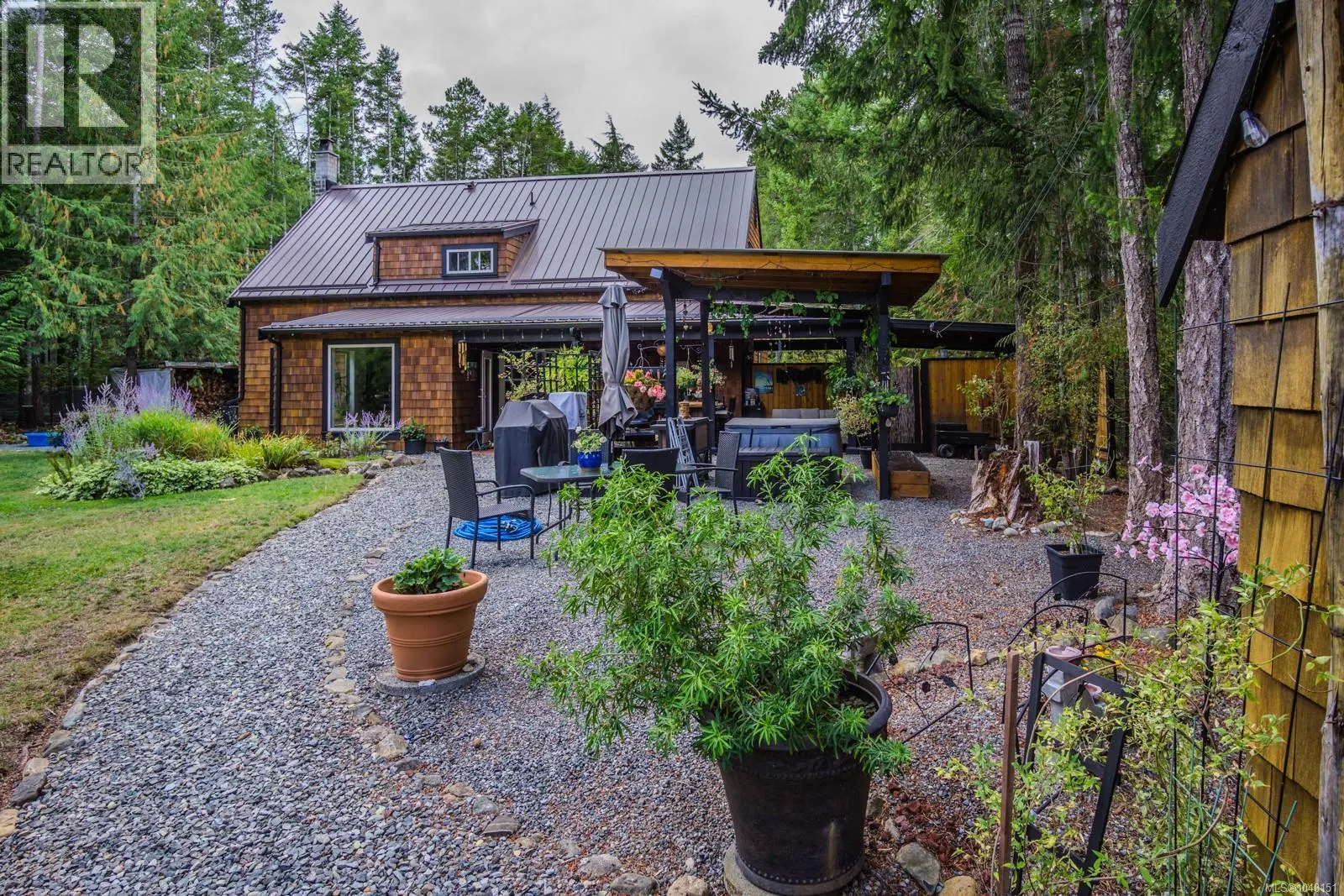 1389 Meadowood Way
