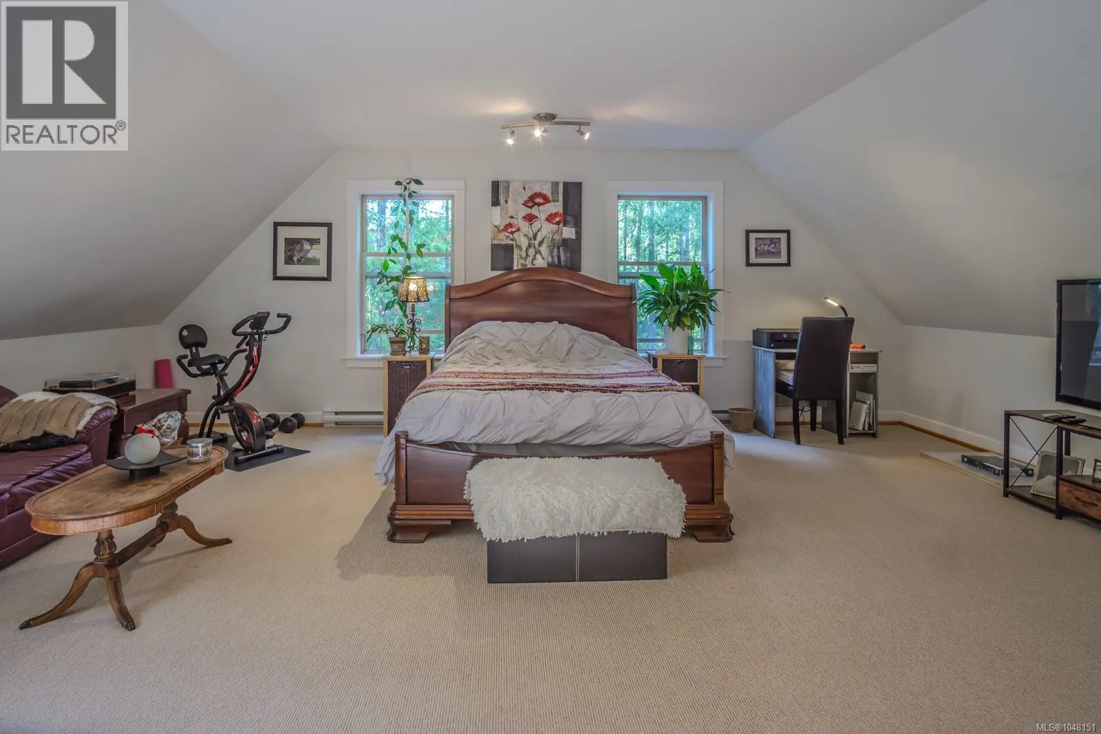 1389 Meadowood Way