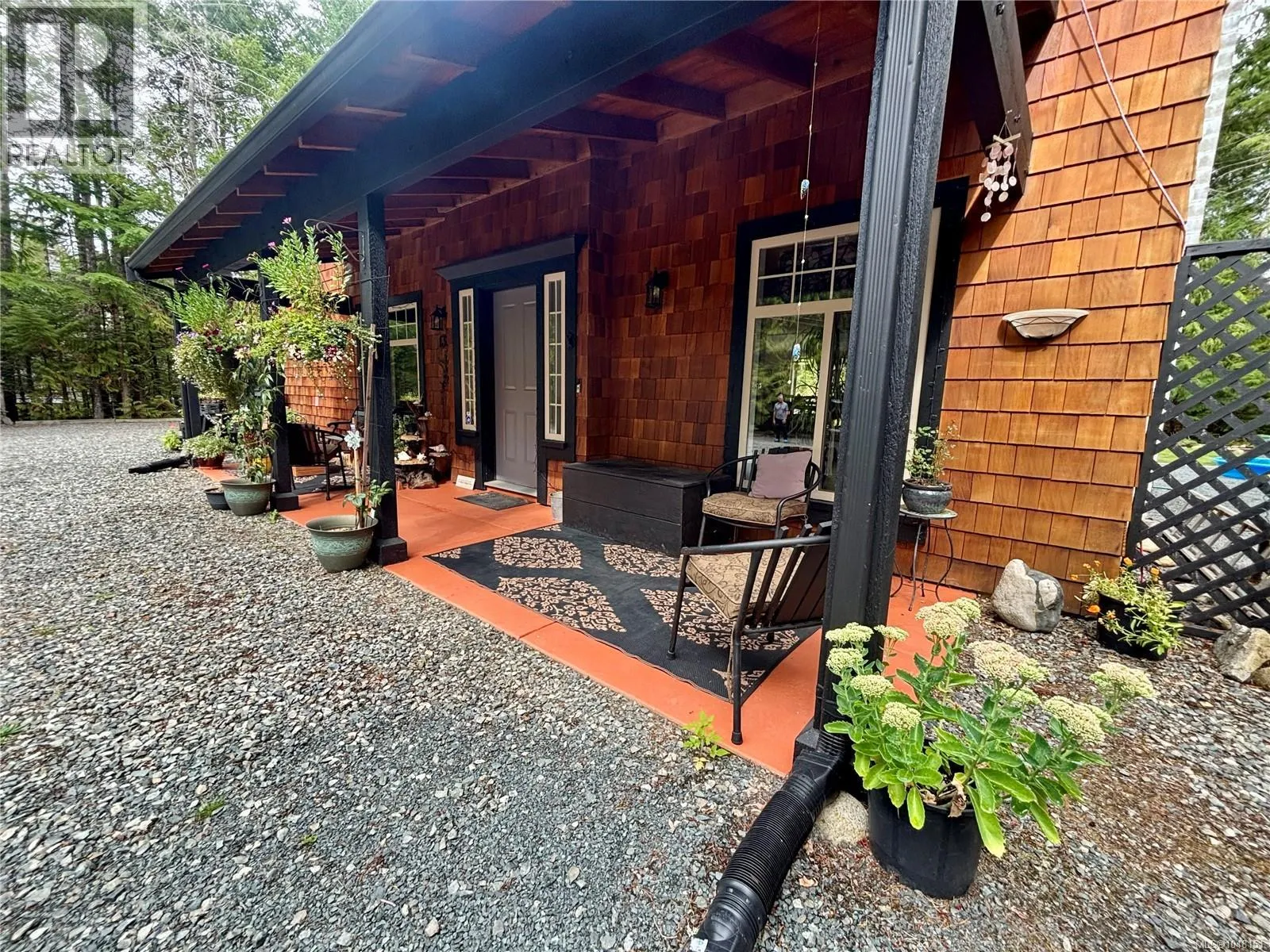 1389 Meadowood Way