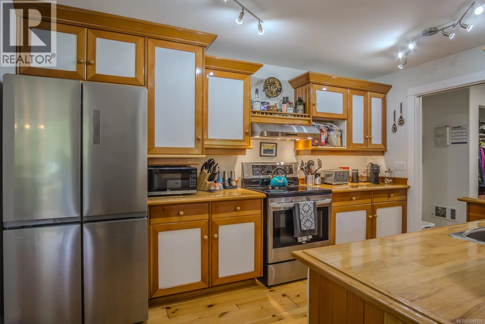 1389 Meadowood Way