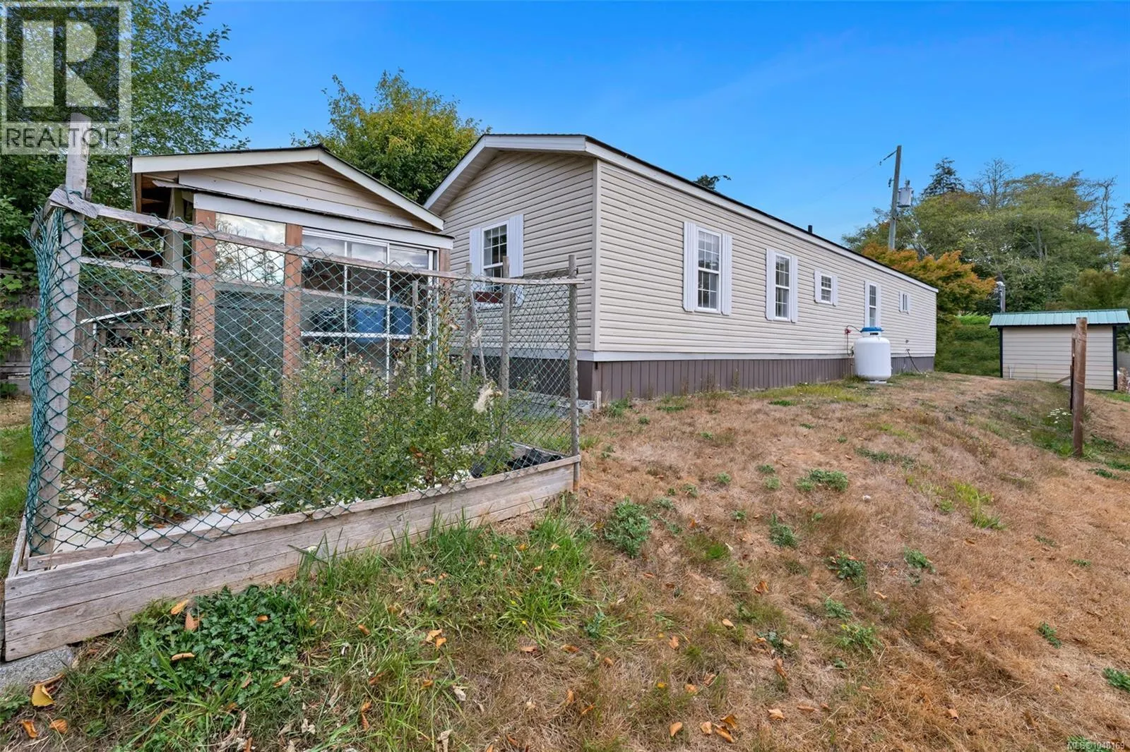 32 7021 Grant Rd