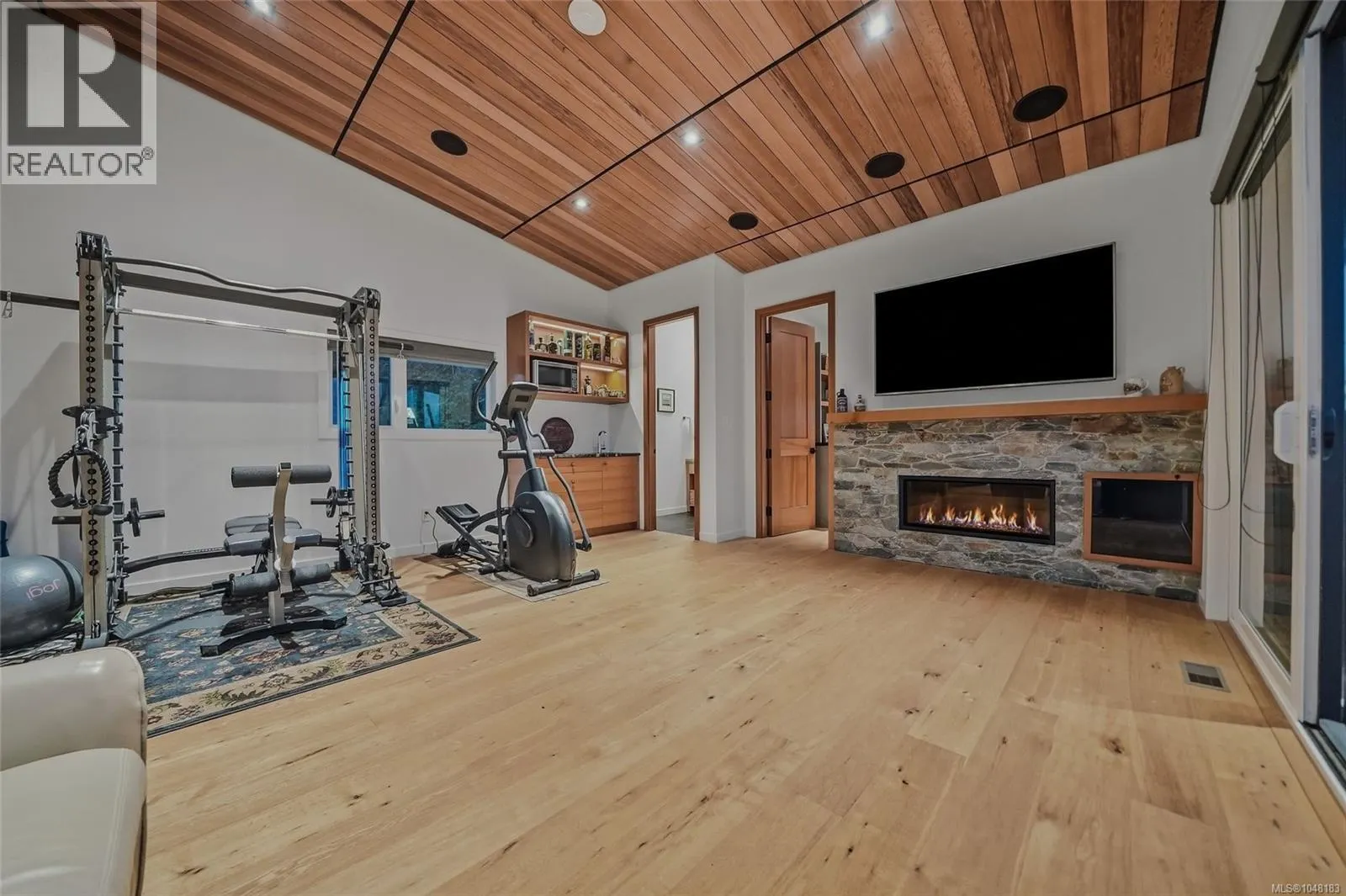 3875 Discovery Dr