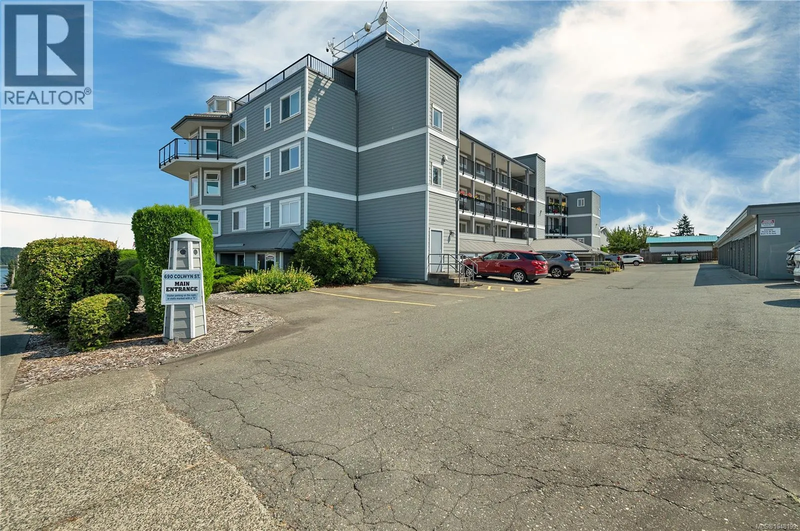 4G 690 Colwyn St