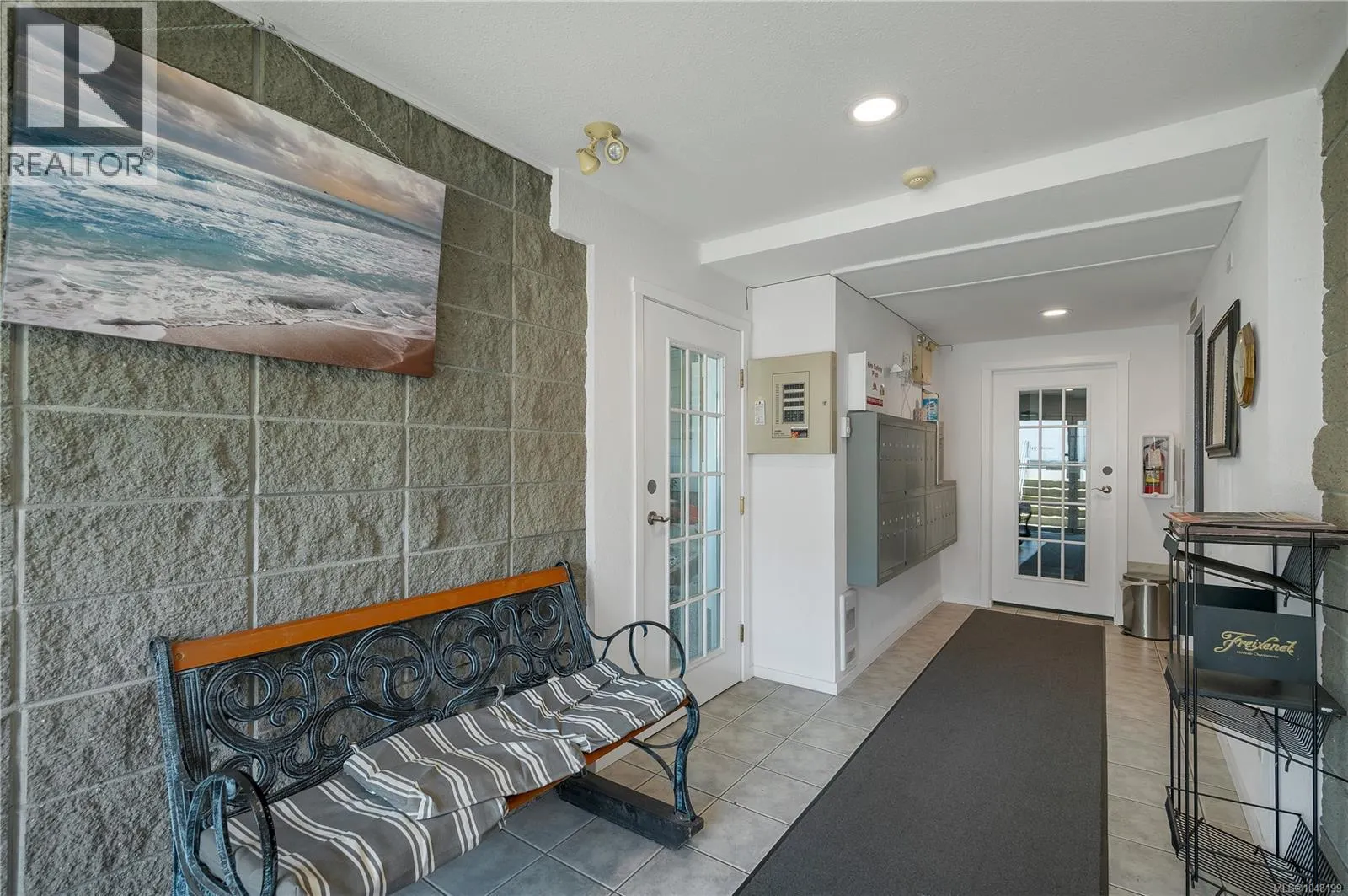 4G 690 Colwyn St