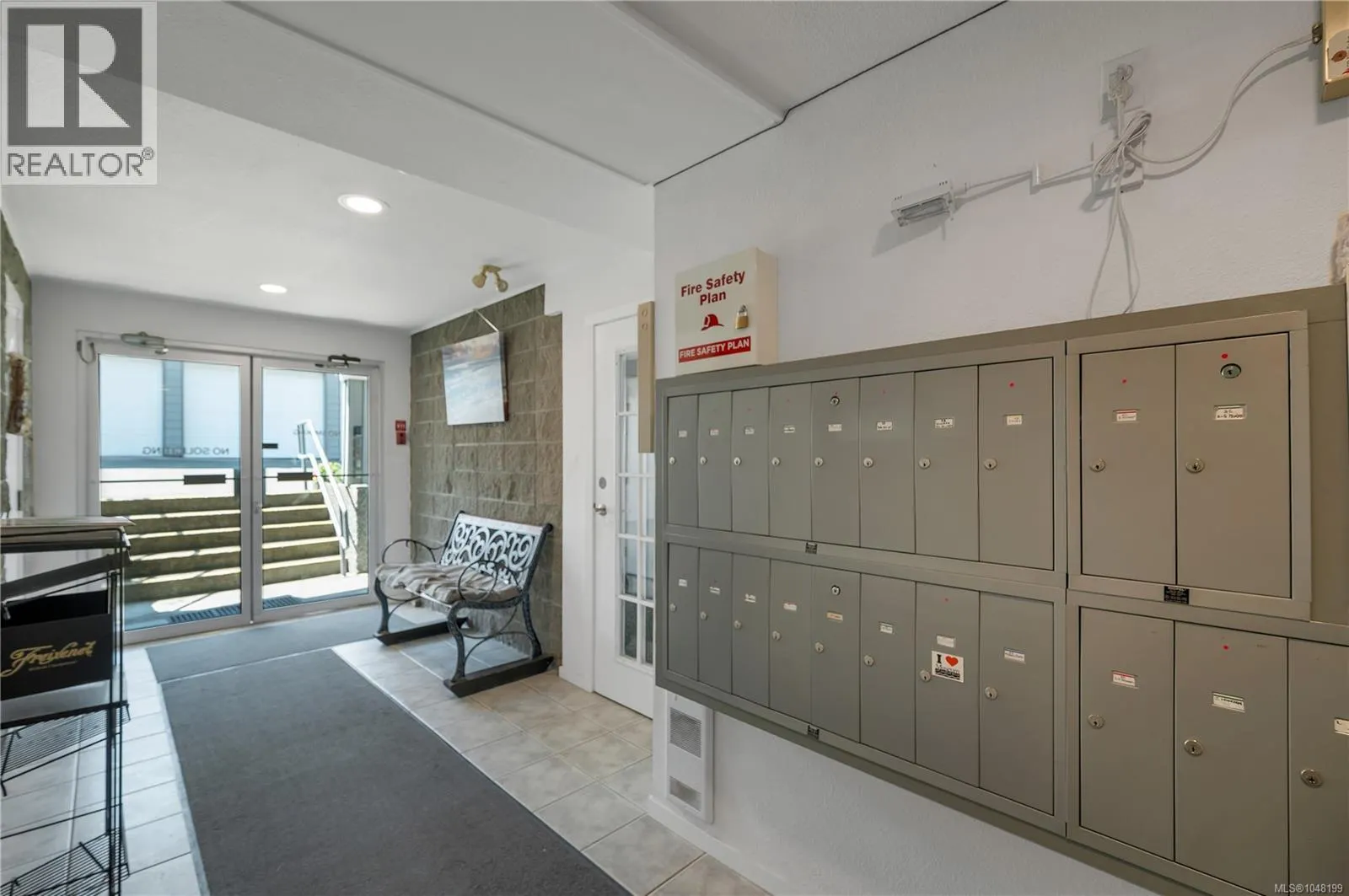 4G 690 Colwyn St