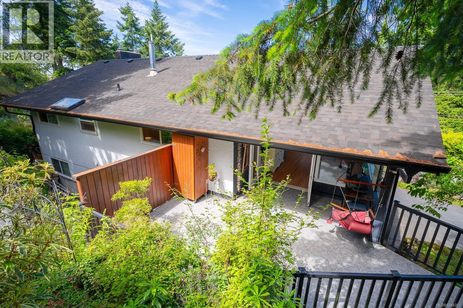 3583 Hammond Bay Rd