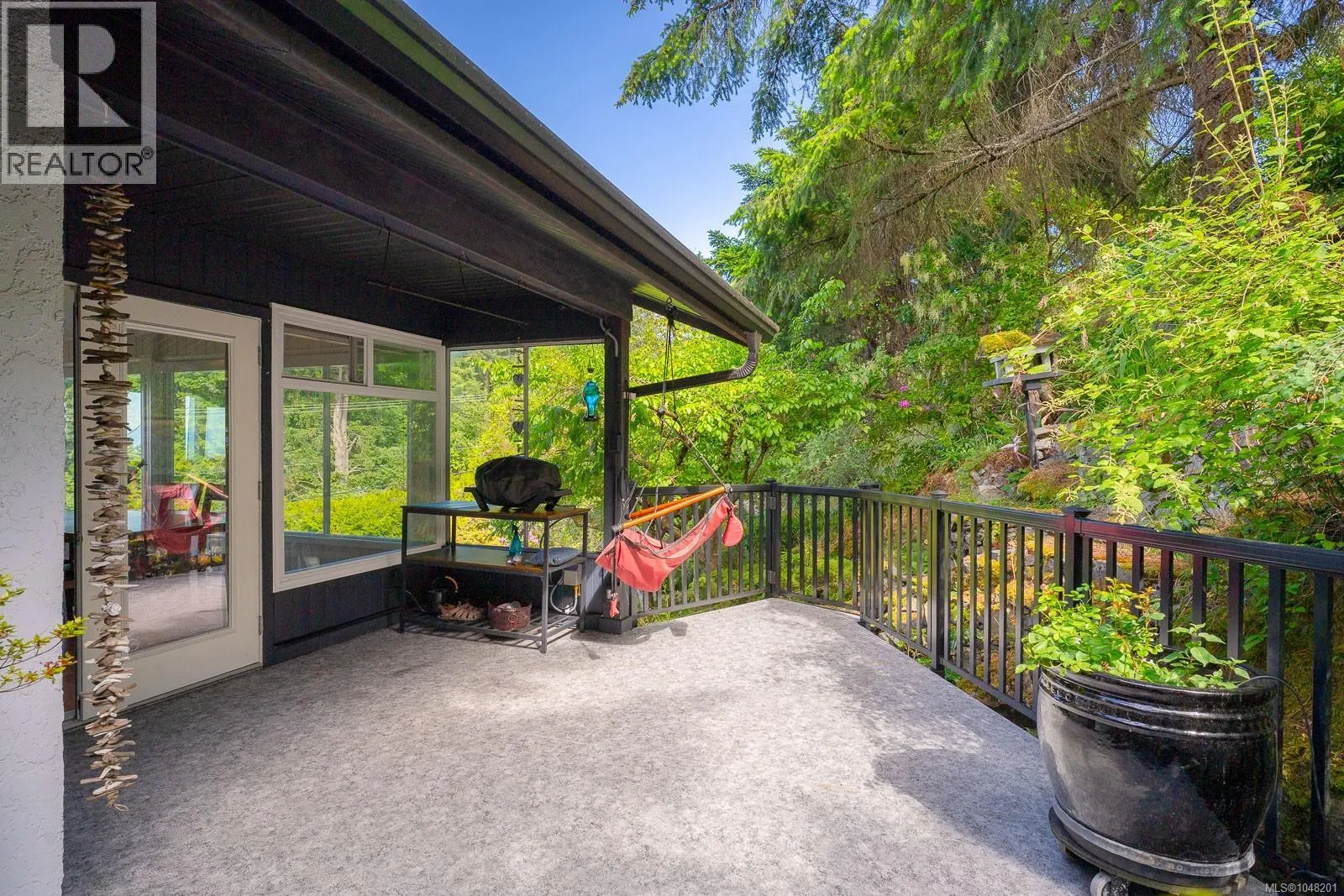 3583 Hammond Bay Rd