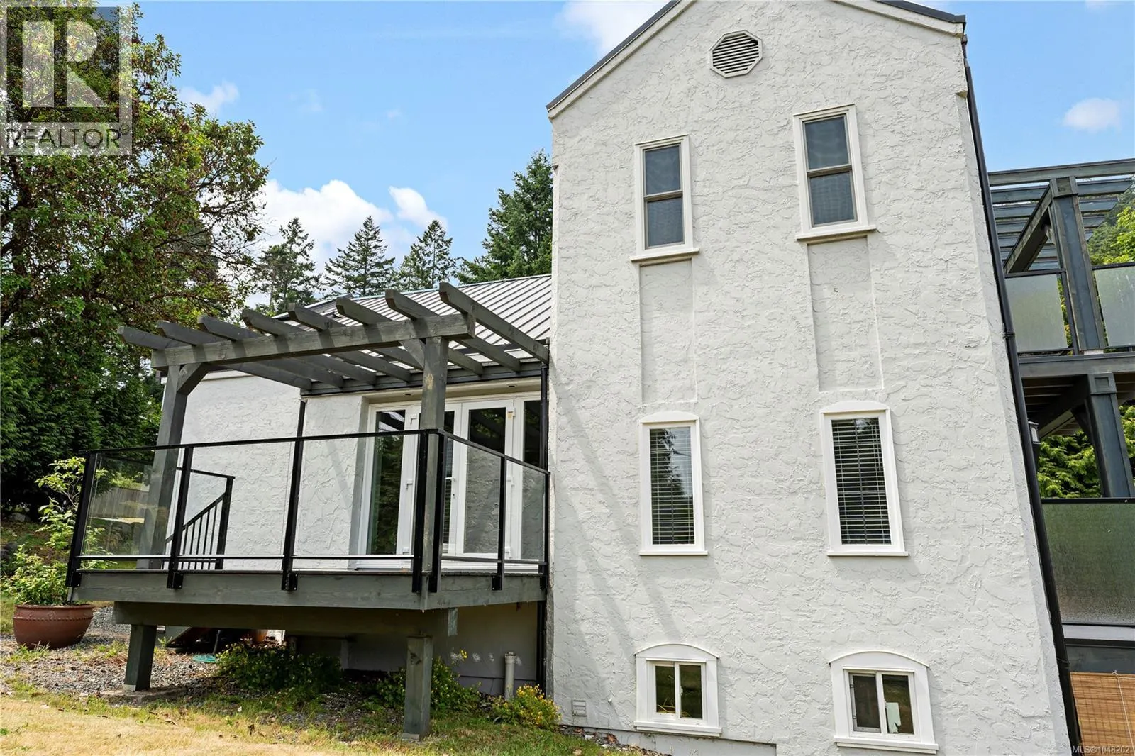 5025 Genoa Bay Rd