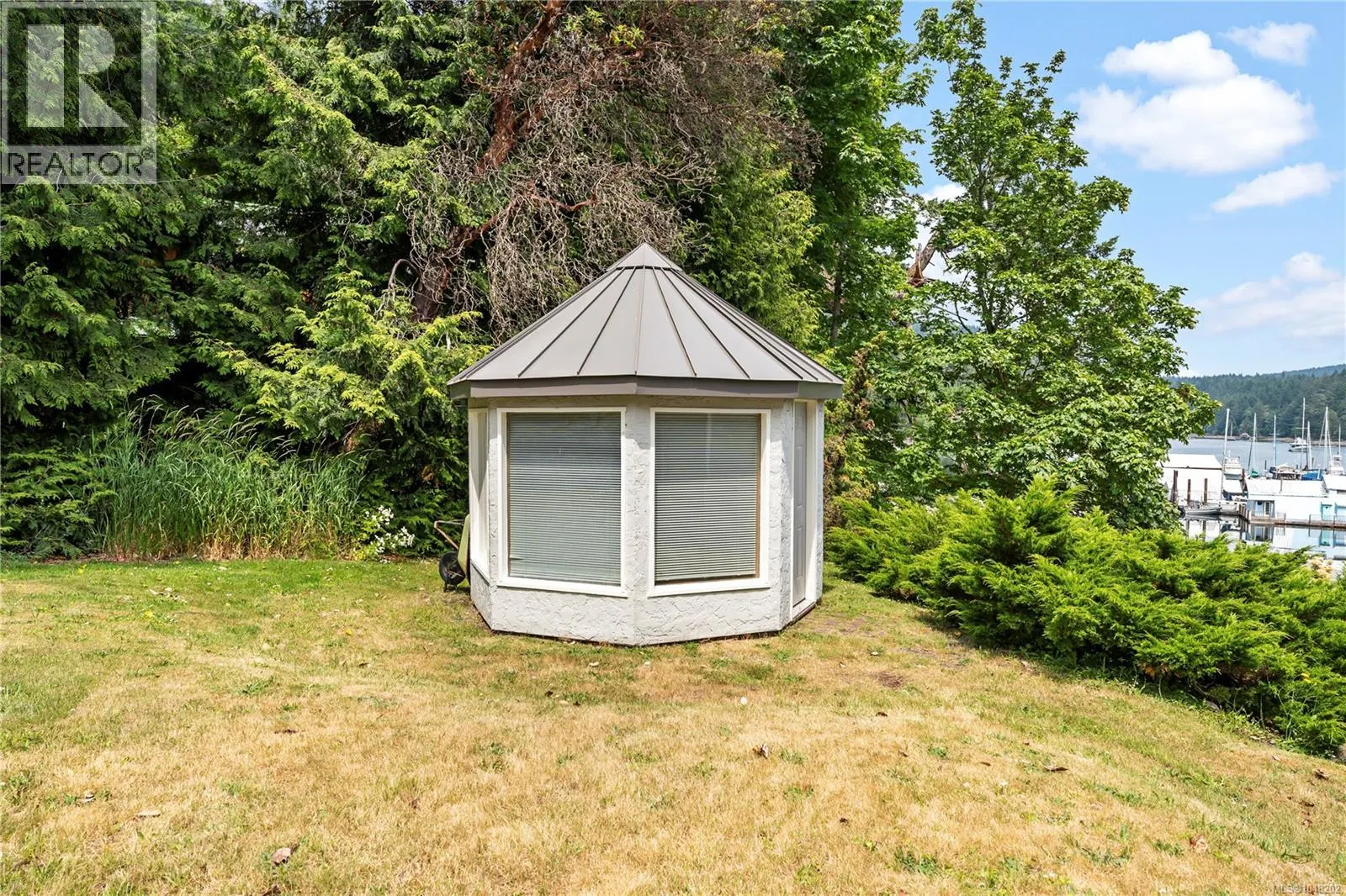 5025 Genoa Bay Rd