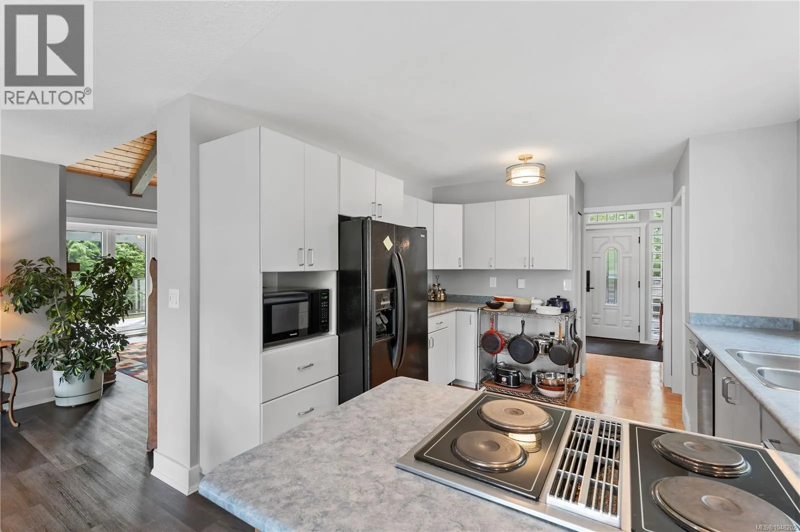 5025 Genoa Bay Rd
