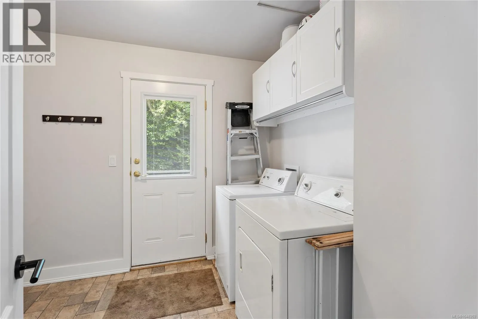 5025 Genoa Bay Rd