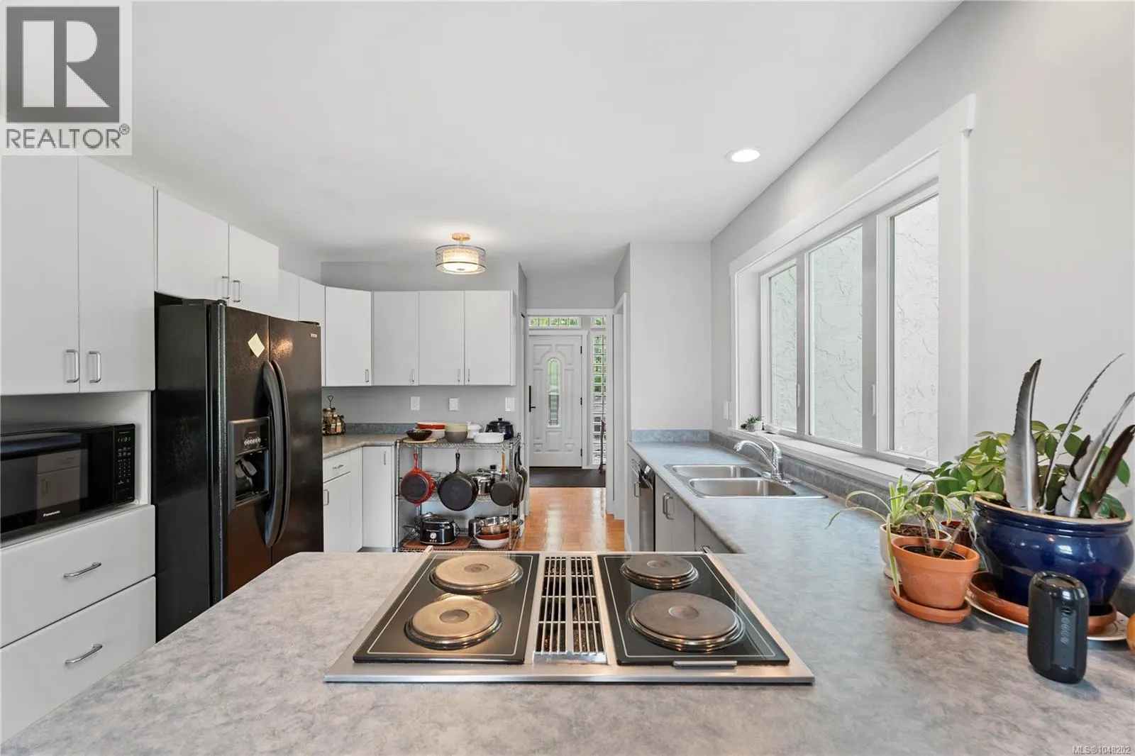 5025 Genoa Bay Rd