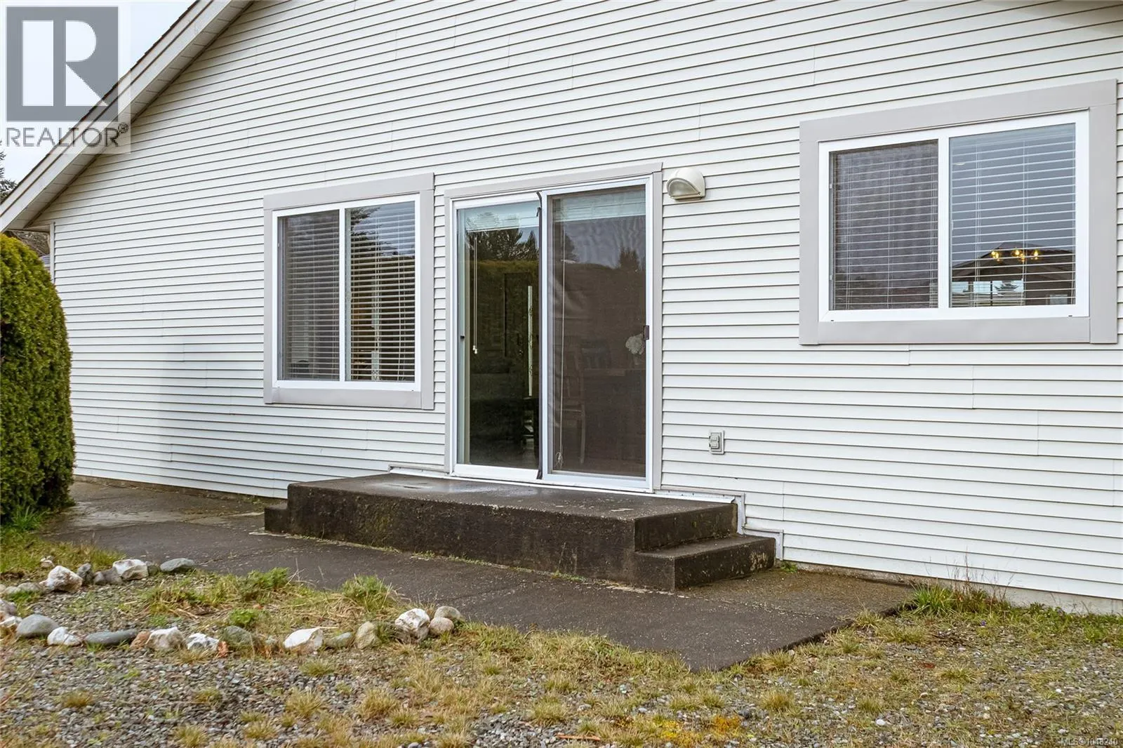 3043 Raymur Pl