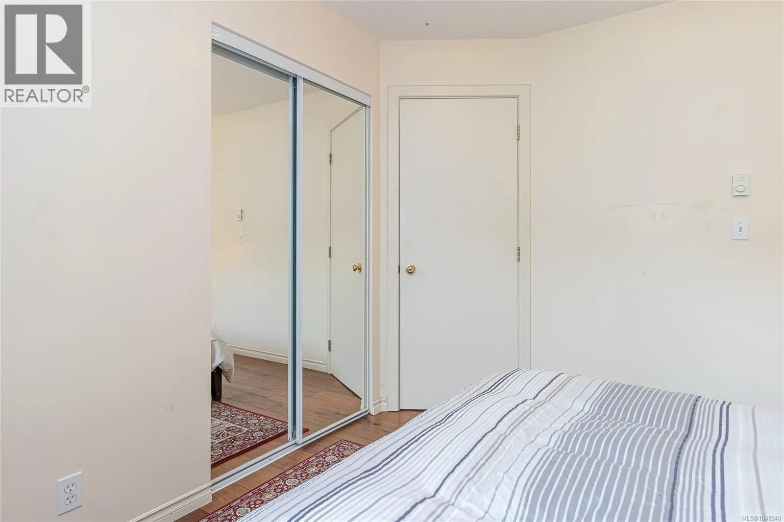 3043 Raymur Pl