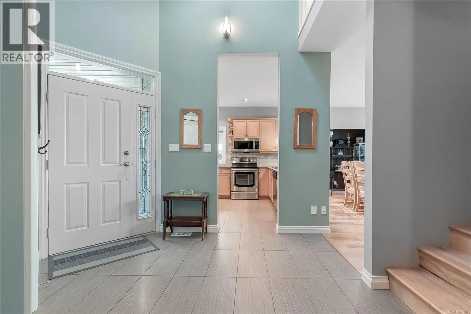 6104 Avery Lane