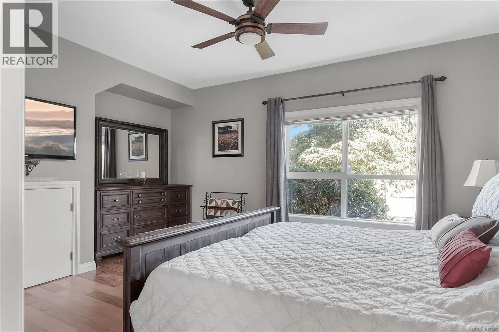 6104 Avery Lane