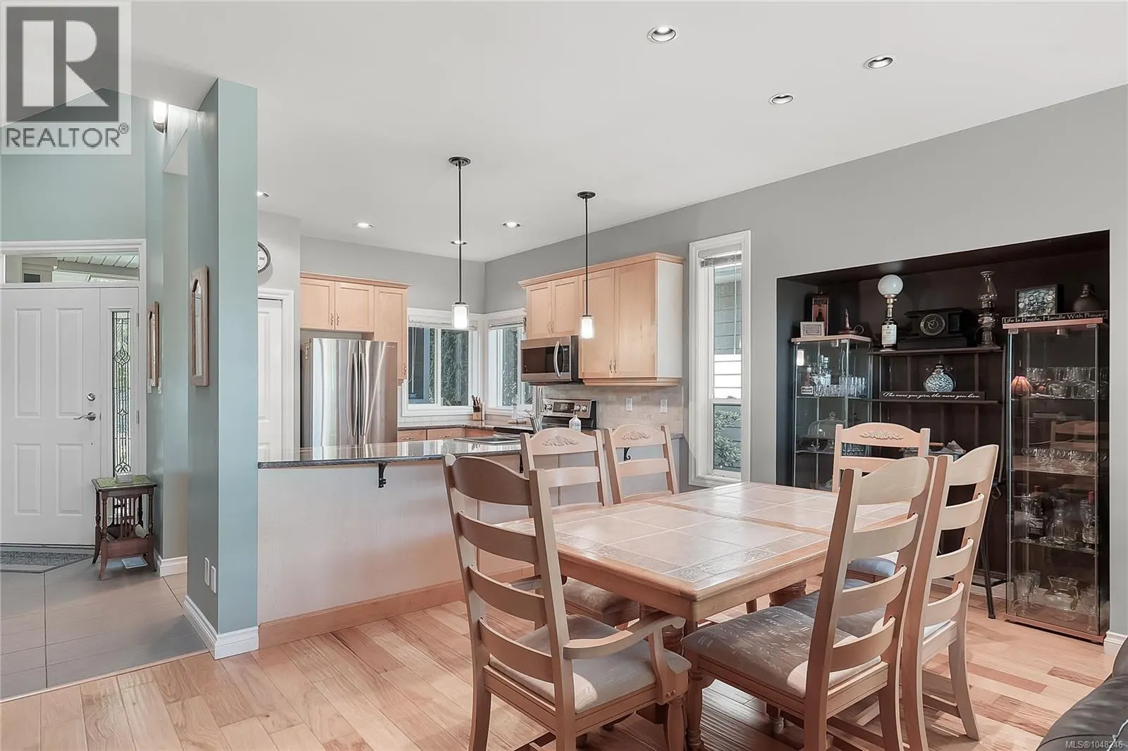 6104 Avery Lane