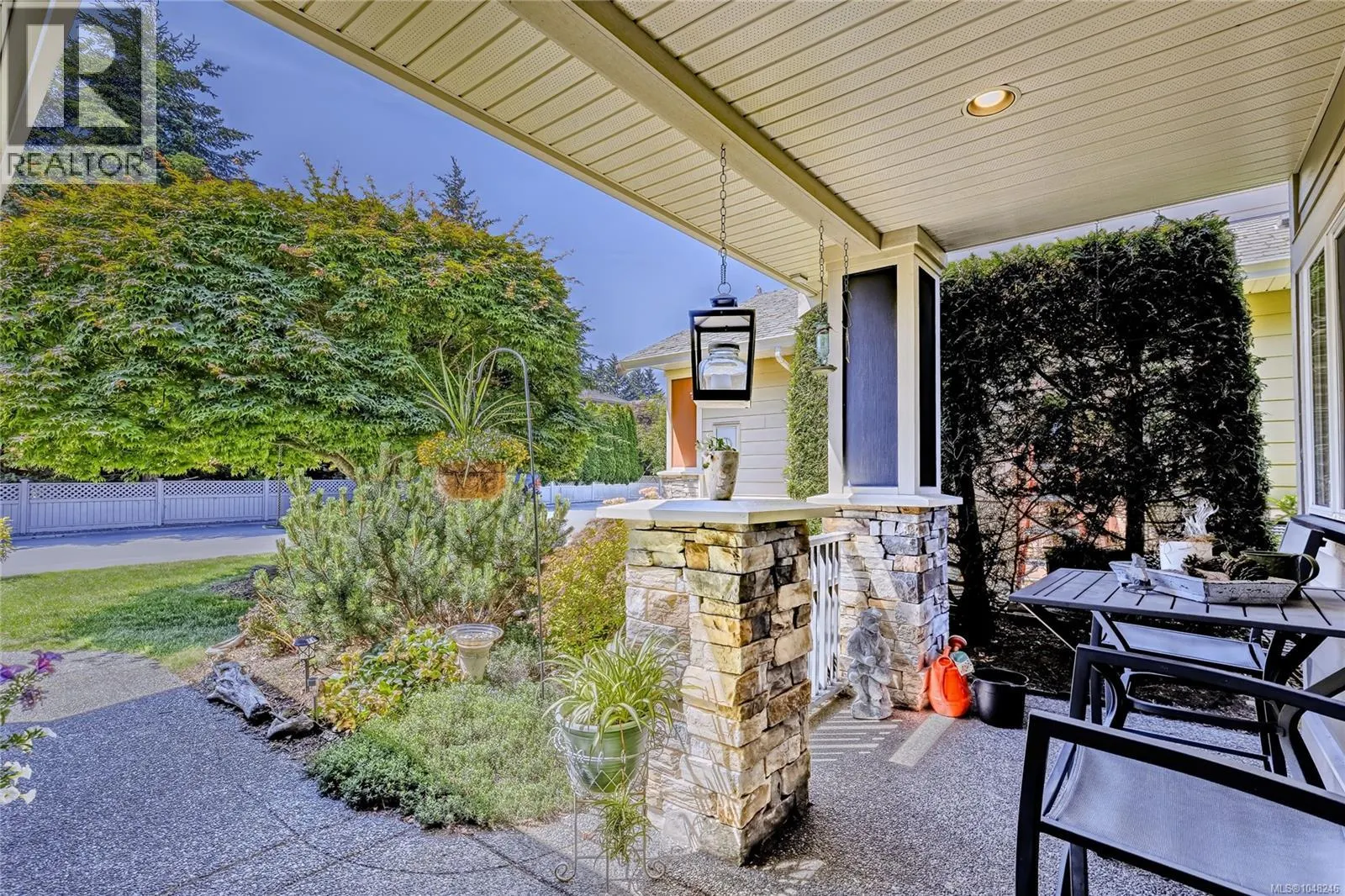 6104 Avery Lane