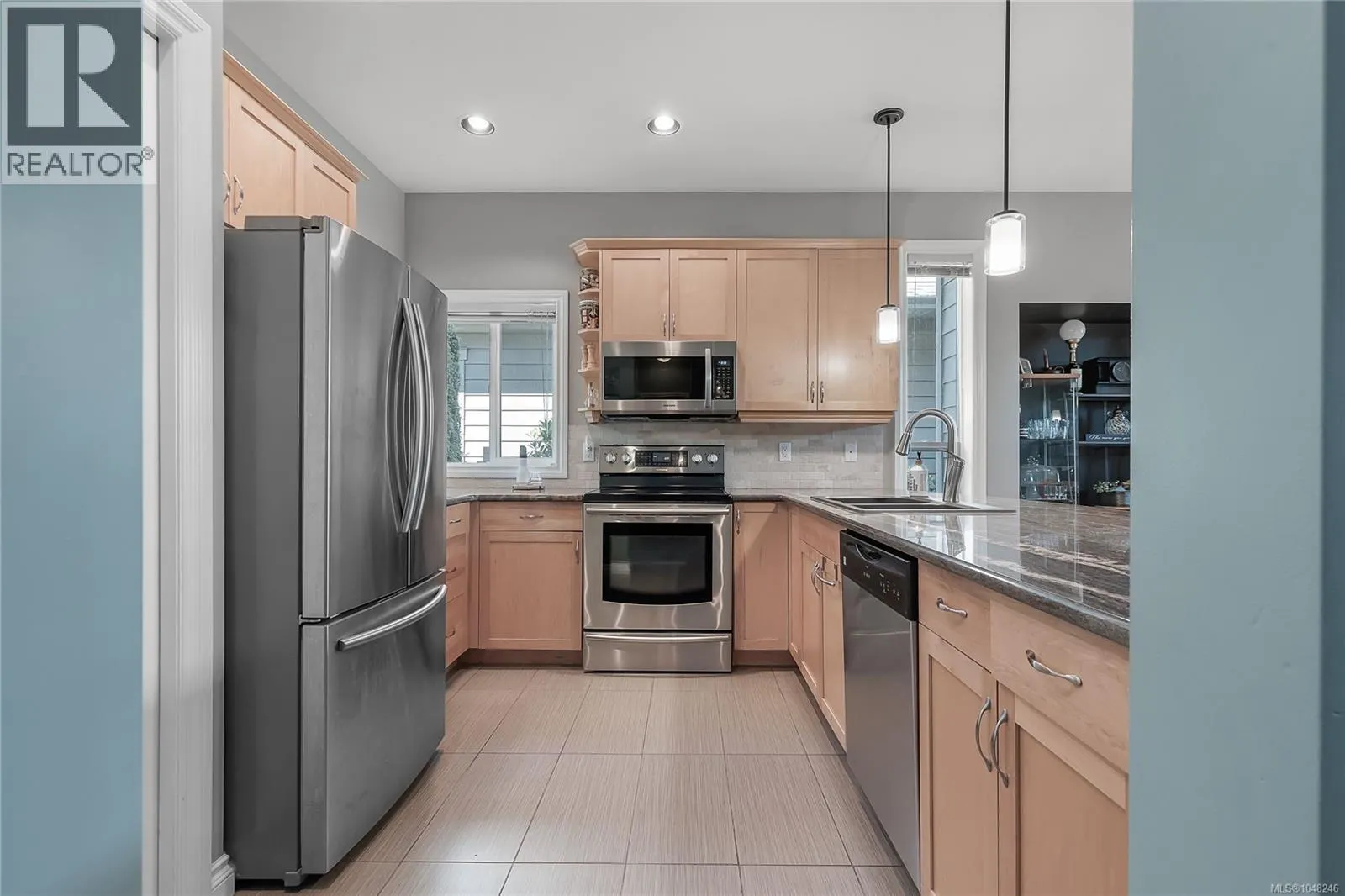 6104 Avery Lane