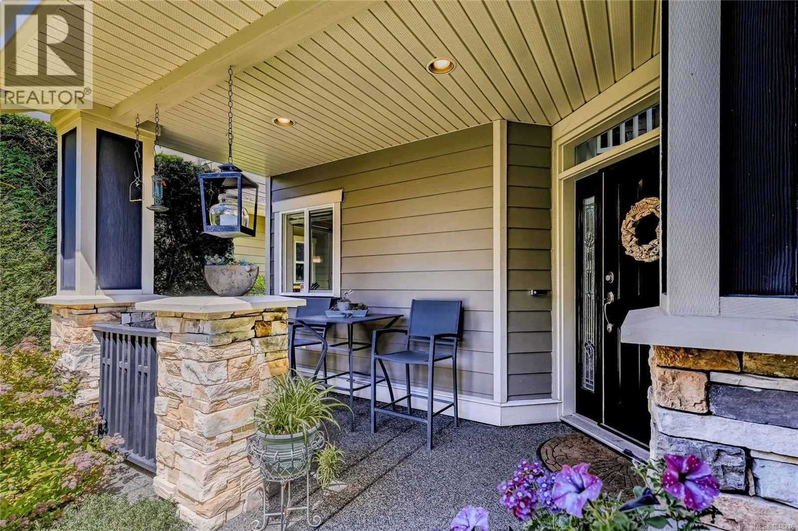 6104 Avery Lane