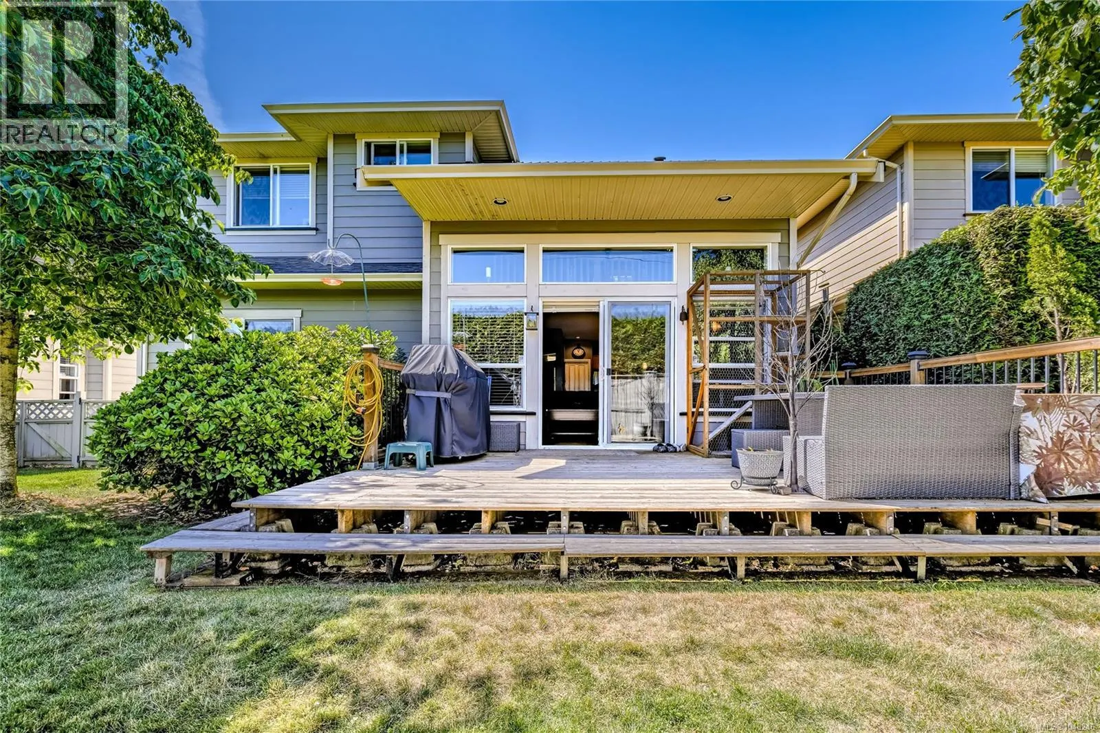 6104 Avery Lane