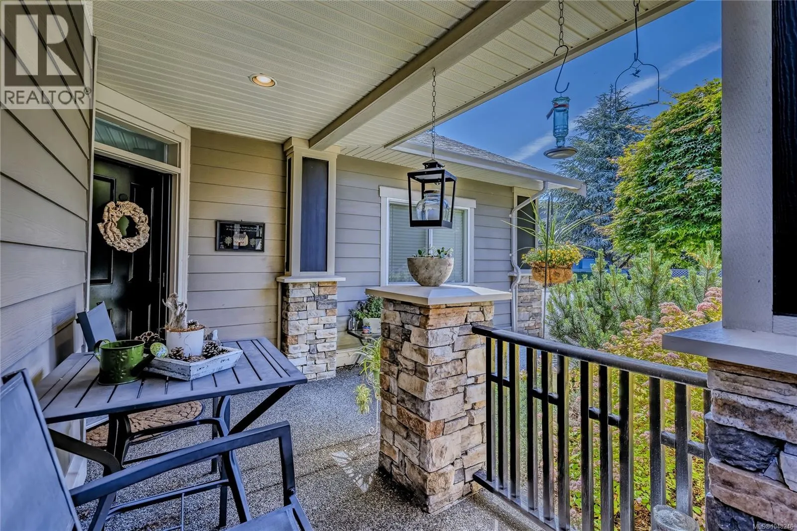 6104 Avery Lane