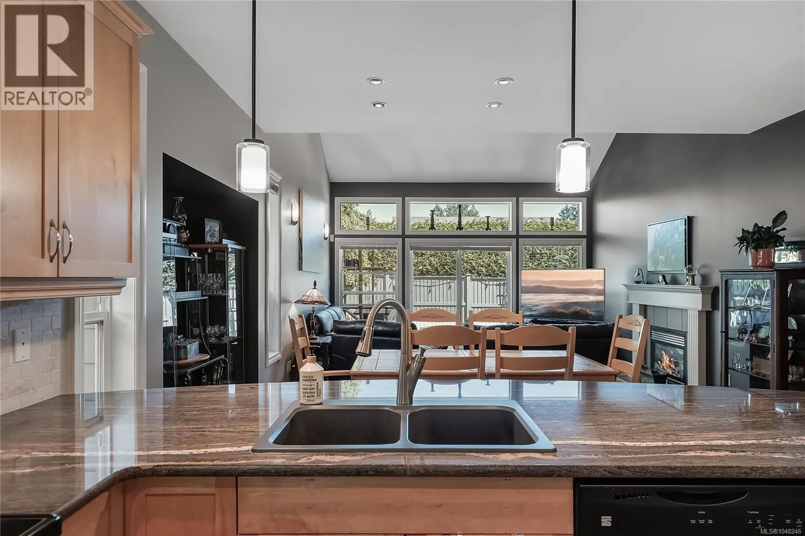 6104 Avery Lane
