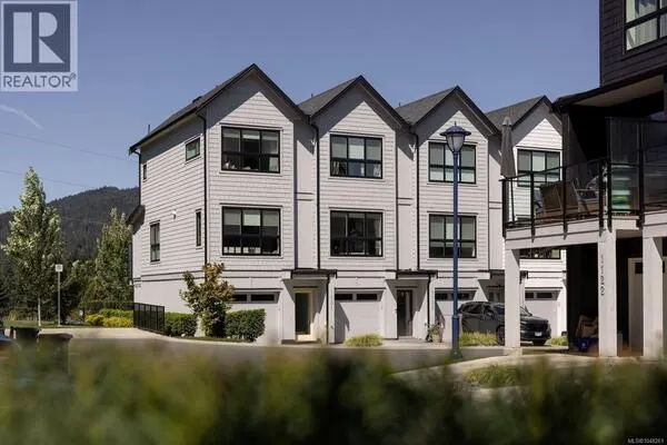 1133 Pullman Close