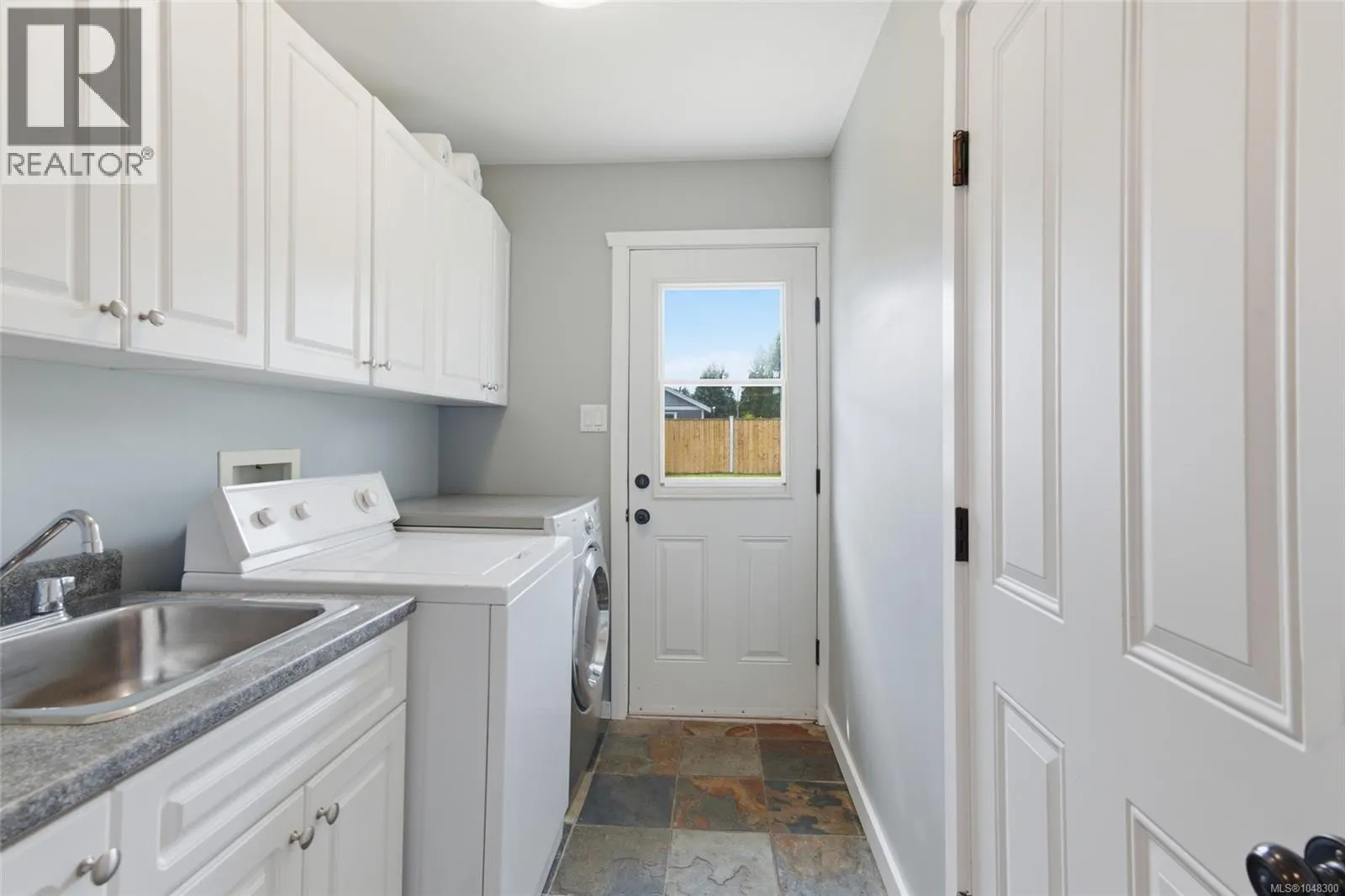 5456 Westporte Pl