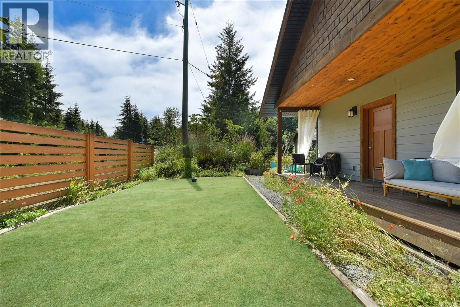 3822 TRAILHEAD Dr