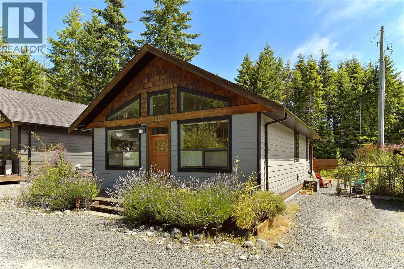 3822 TRAILHEAD Dr