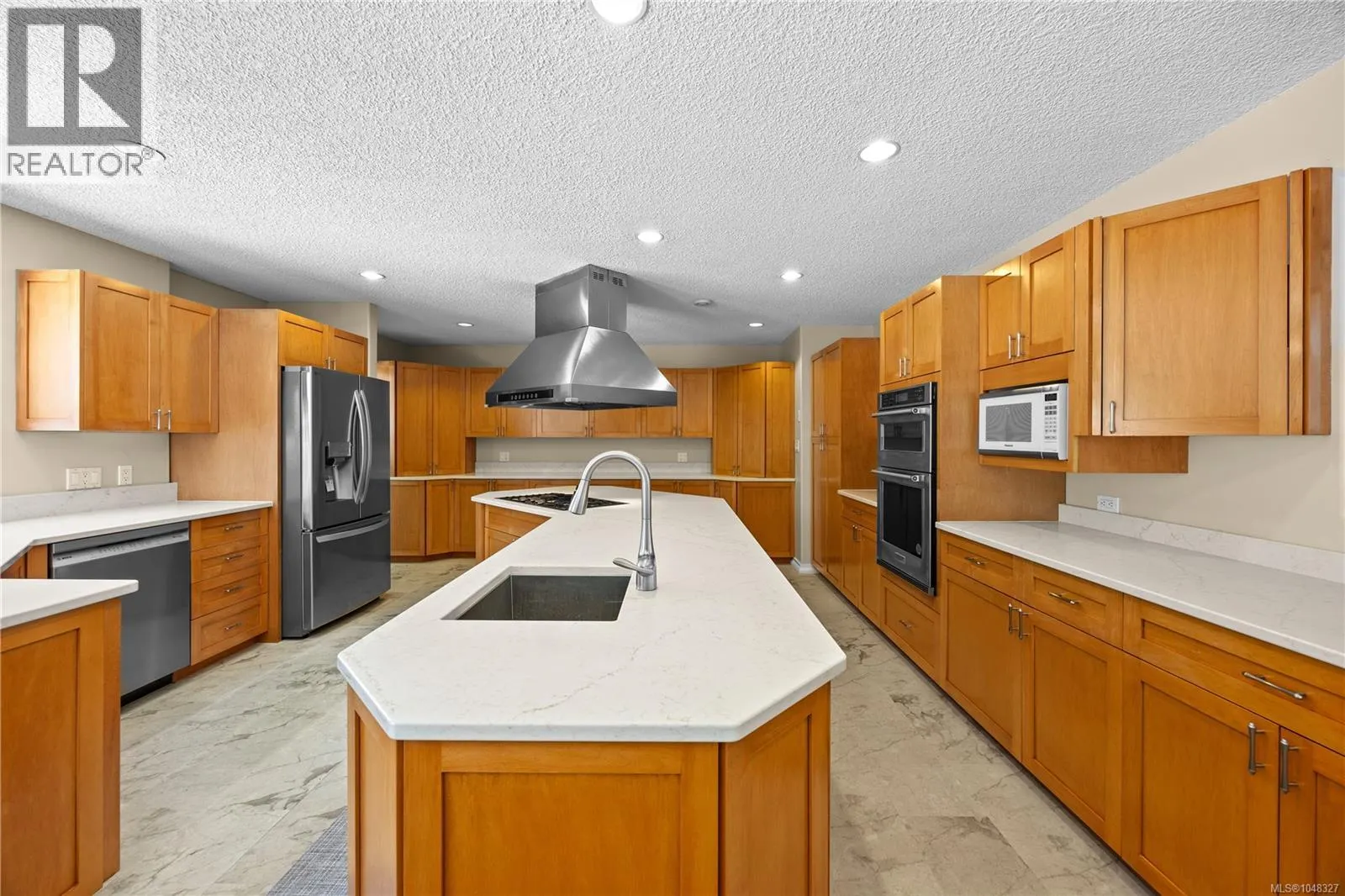 2415 Departure Bay Rd