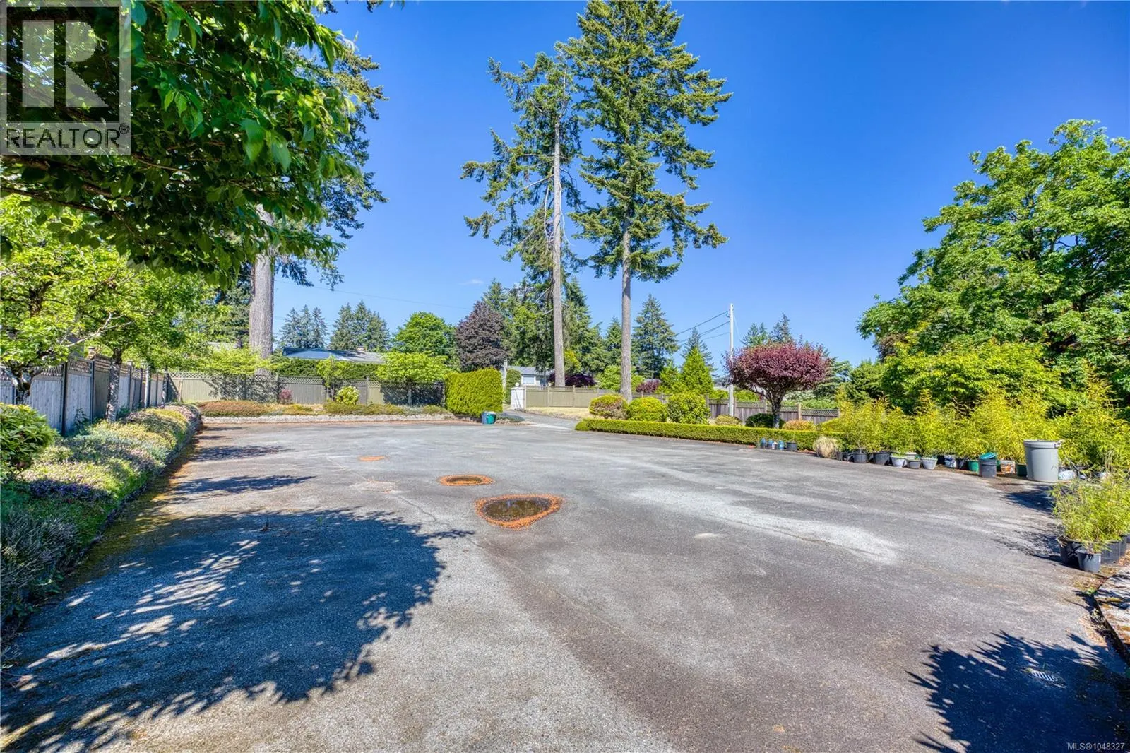 2415 Departure Bay Rd