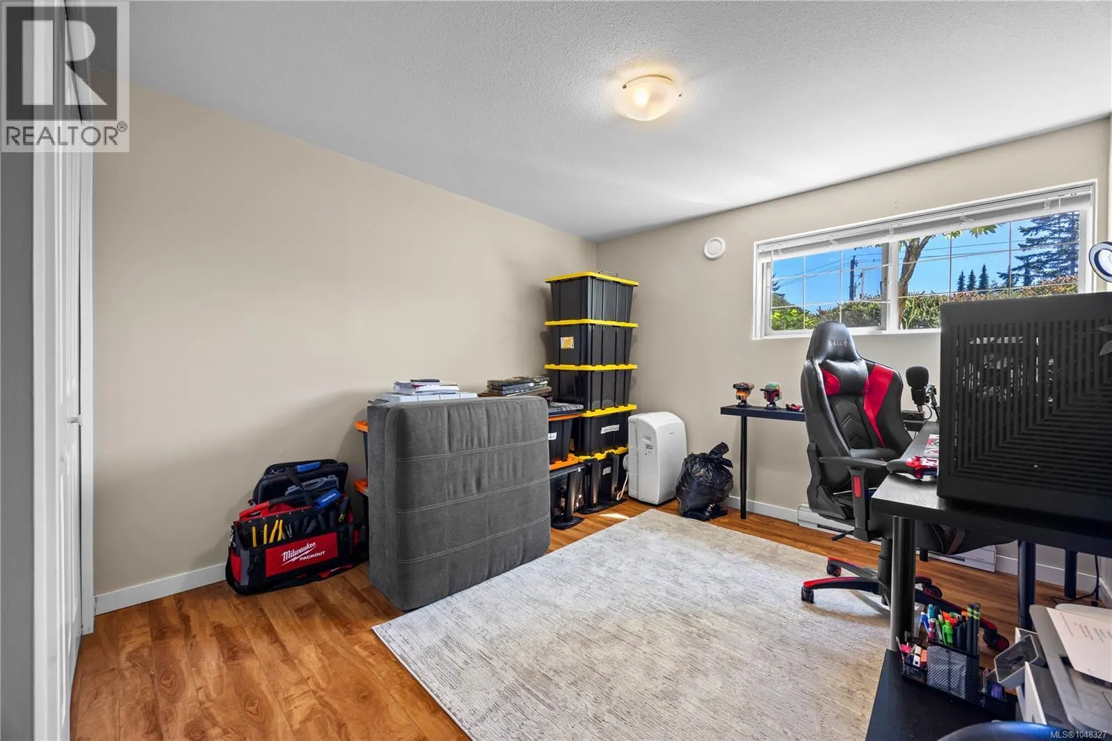 2415 Departure Bay Rd