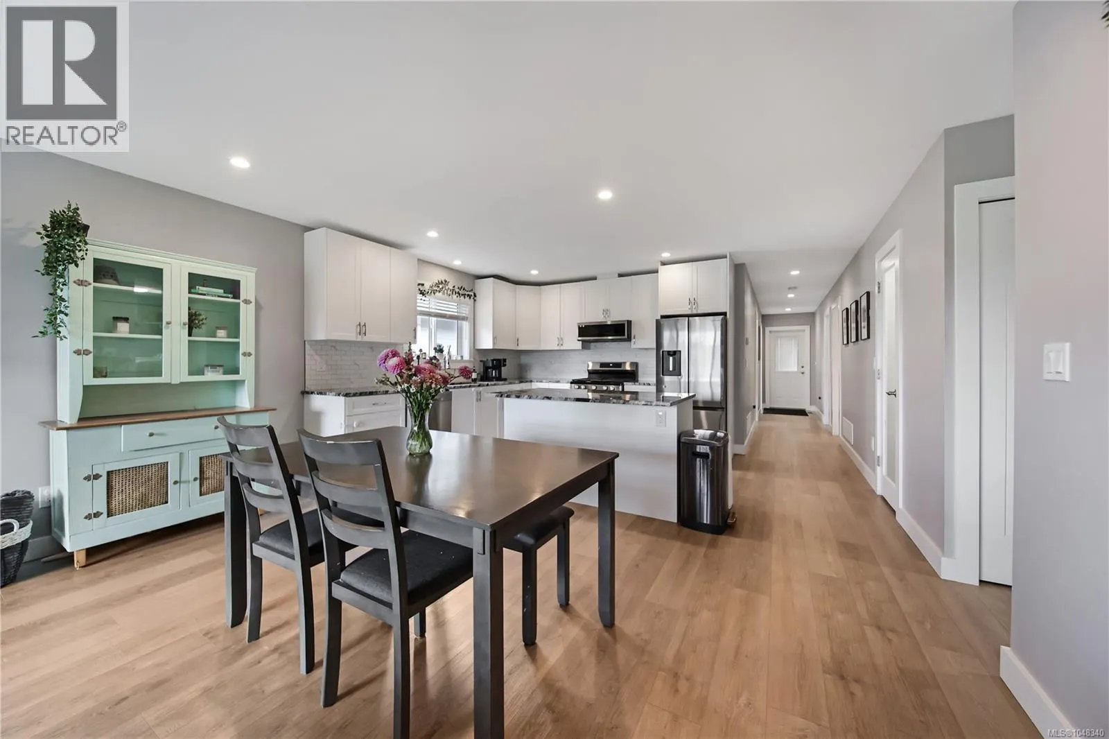 4453 9th Ave